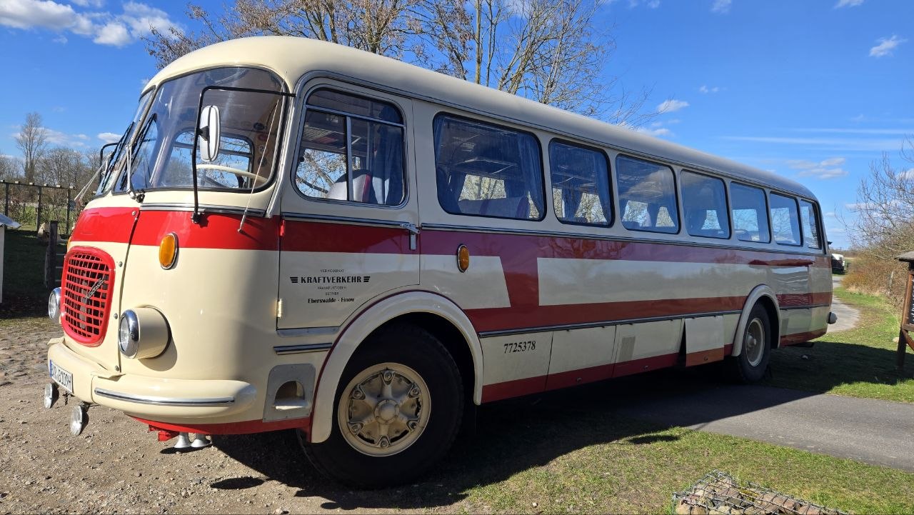 Busgruppe in Ribbeck